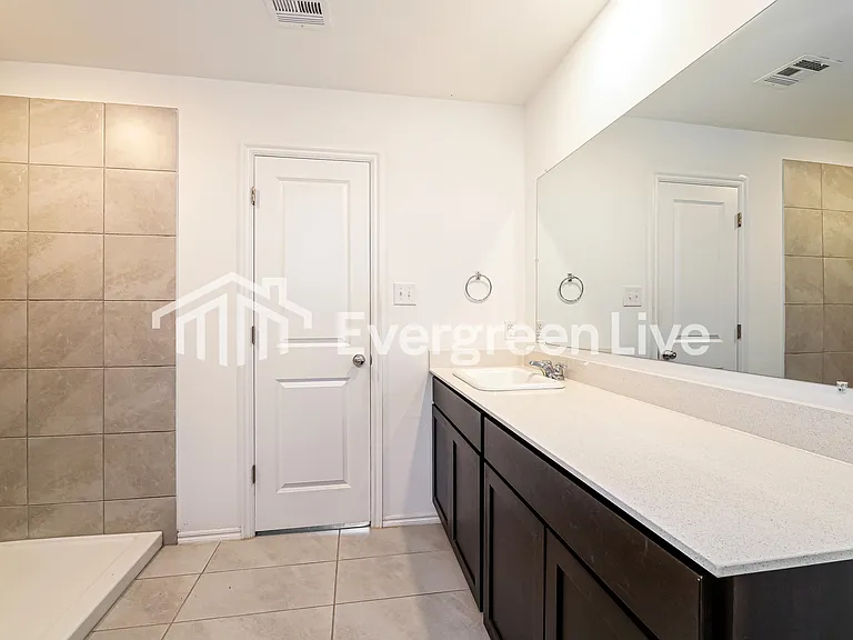 10905 SW 22nd St — Photo 15