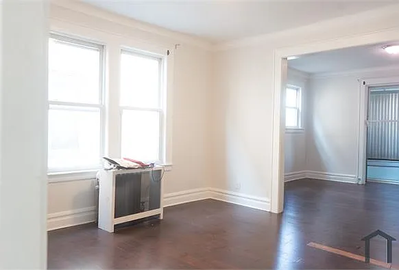 2 bed, 900 sqft, $2,300 — Photo 4