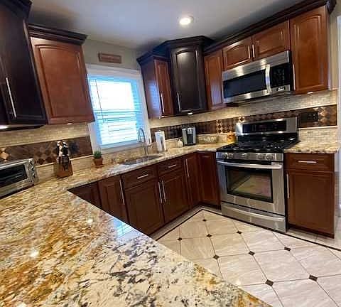 2nd image of 155 Canterbury Ave