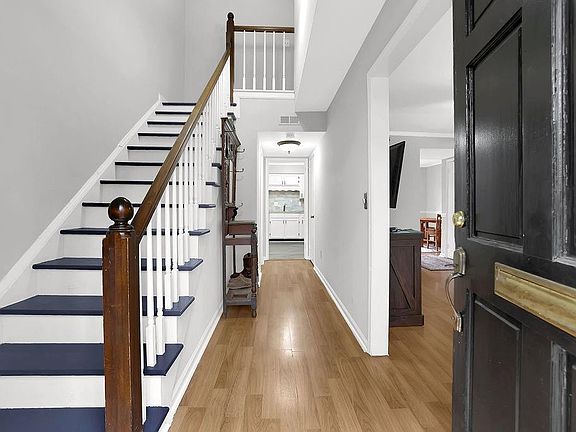 5th image of 6520 Roswell Rd Unit 62