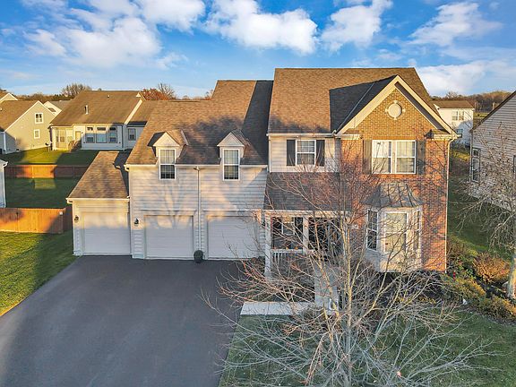 3rd image of 7216 Bromfield Dr