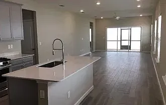 3 bed, 2.5 bath, 1714 sqft, $2,400 — Photo 4