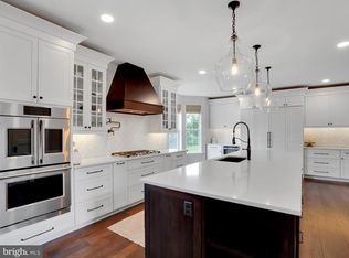 9 Sycamore Ct, Littlestown, PA 17340