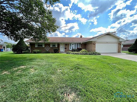 2nd image of 1645 Eaton Dr