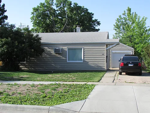 207 E Saint Andrew St Photo 1