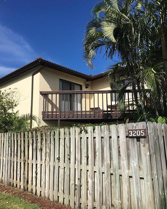 1st image of 3205 Sea Shore Way