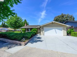 41504 Apricot Ln, Fremont, CA 94539