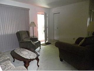 5th image of 1831 S Shawnee Dr