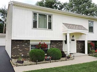 5134 Kellogg Rd, Toledo, OH 43615