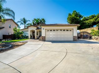 1590 Poema Dr, Colton, CA 92324