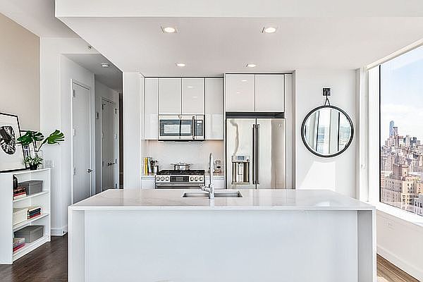 1st image of 515 W 36th St APT 34D