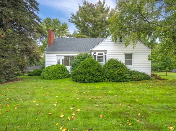 701 N Cascade St, Osceola, WI 54020