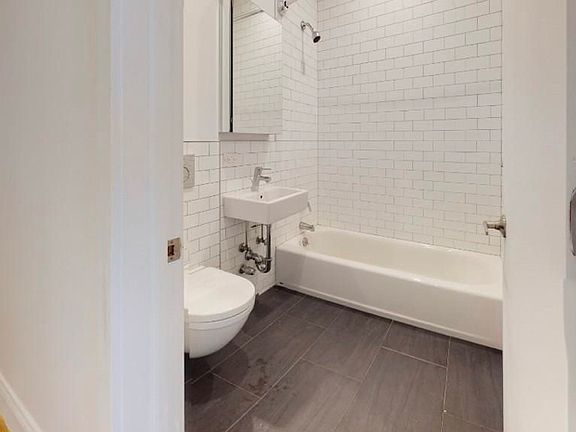 4th image of 1435 1st Ave #5NF