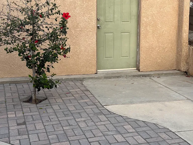 4228 Giles Ct — Photo 7
