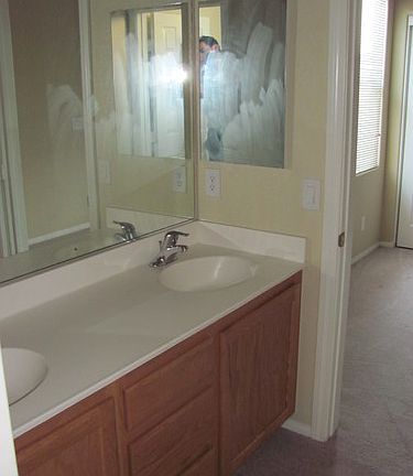 4th image of 1234 Willow Village Ave