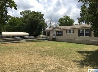 105 Stokes St, Lampasas, TX 76550