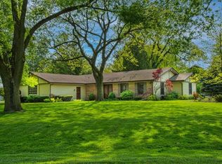 4000 S Brook Rd, Franksville, WI 53126