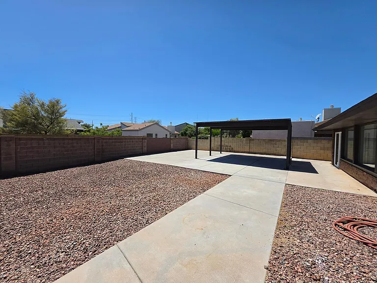 1731 E Redfield Rd — Photo 35