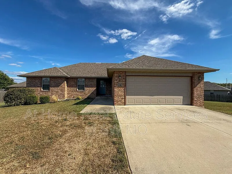 5570 W Sugar Pine Dr