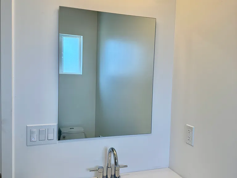 2210 Navarro Ave — Photo 11