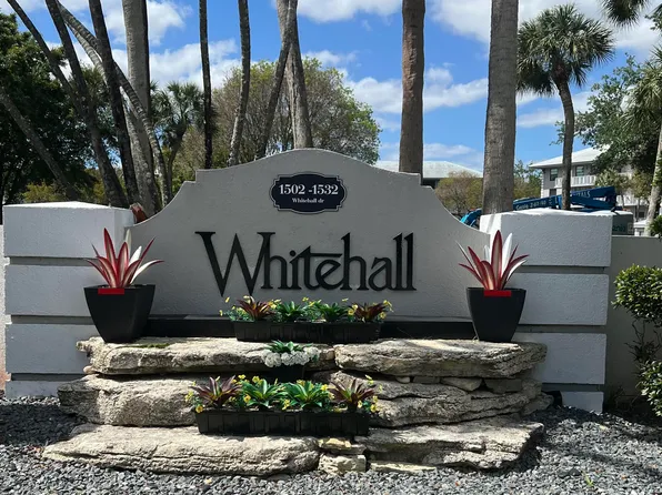 1526 Whitehall Dr APT 402, Davie, FL 33324