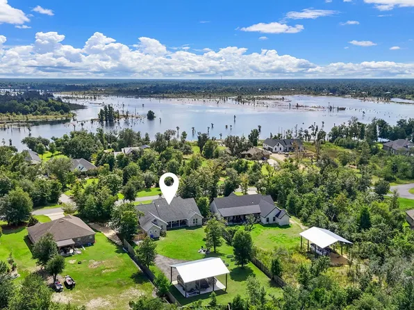 9713 Summer Creek Dr, Southport, FL 32409