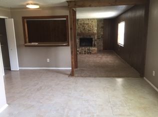 2878 Hollandale Ln, Farmers Branch, TX 75234