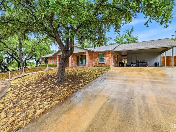 126 E Castlehill Rd, Sonora, TX 76950