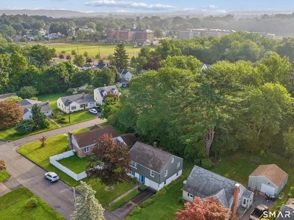 70 Bielefield Road, Middletown, CT 06457