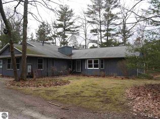 5221 S Faculty Row, Glen Arbor, MI 49636