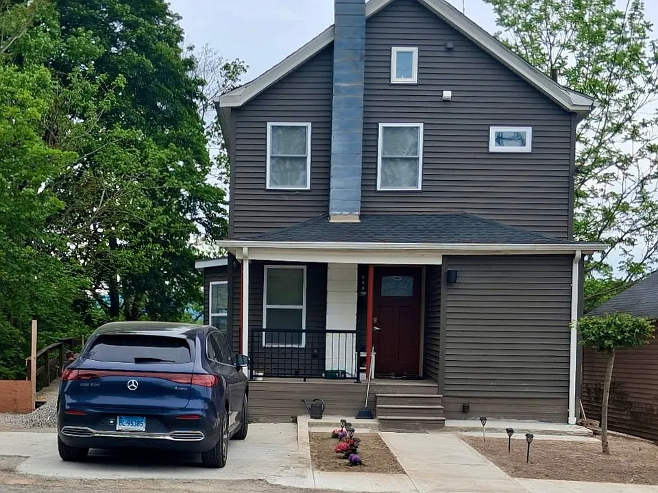 105 Summit Ave