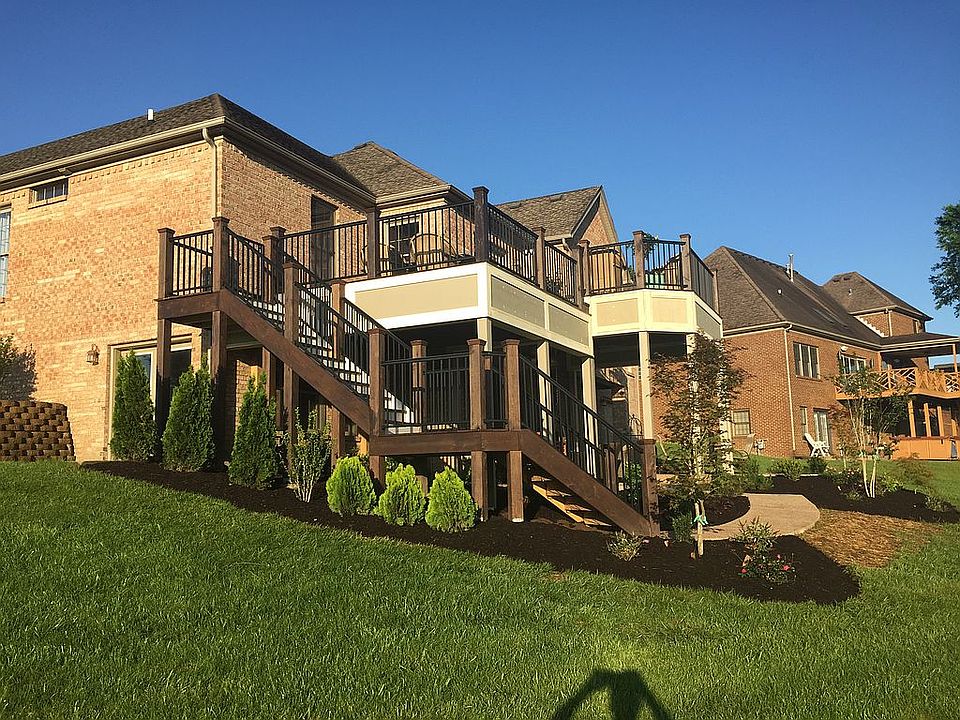 2nd image of 800 Wimbledon Ter