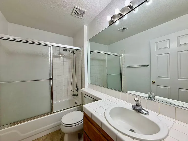 5155 W Tropicana Ave #B20-1045 — Photo 8