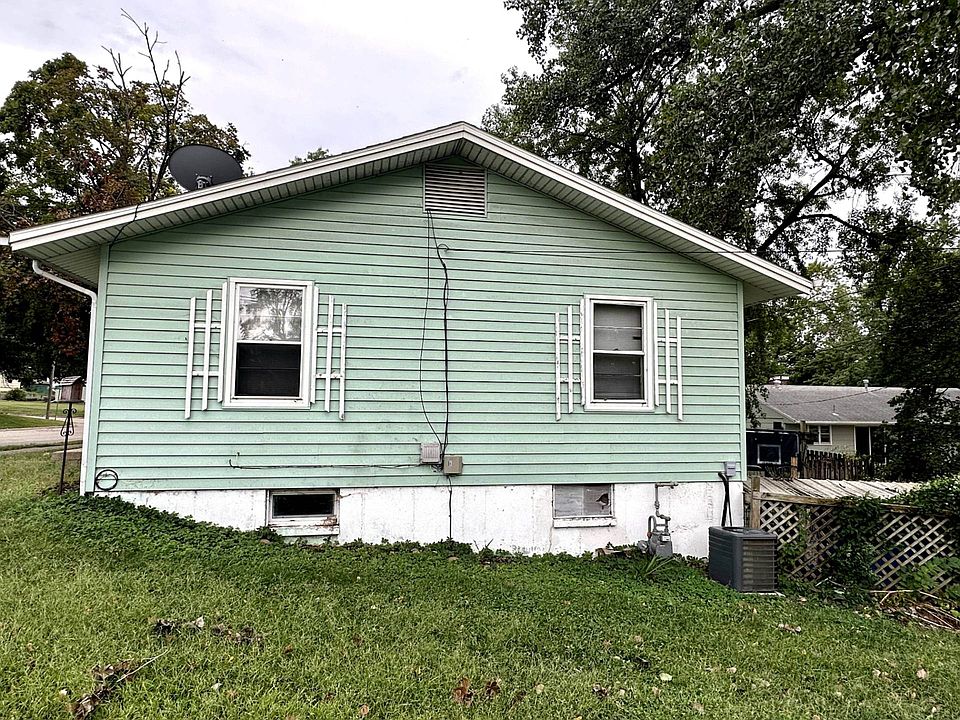 605 N 18th St, Marysville, KS 66508 | Zillow