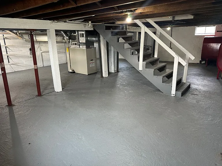 155 Royal Ave — Photo 13