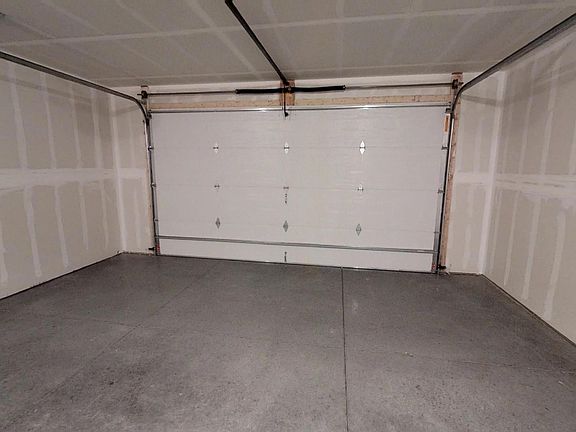 3rd image of 118 Naomi Rose Ln