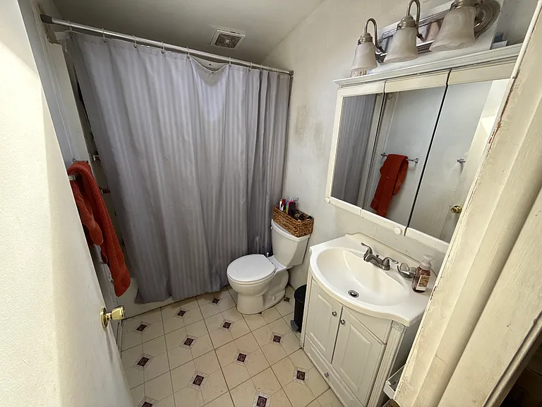 820 Forest Dr — Photo 5