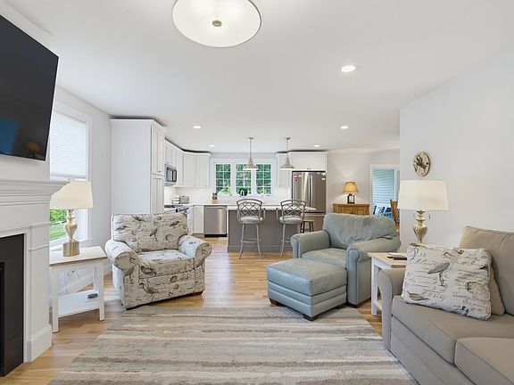 4th image of 24 Sage Drive #13