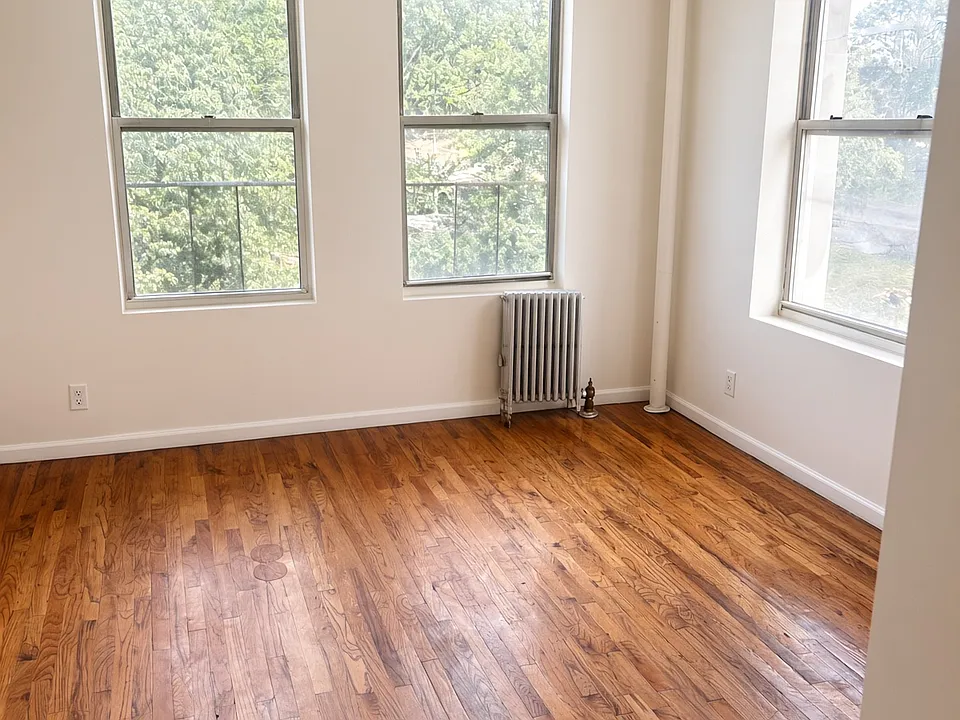 2 W 120th St #5A