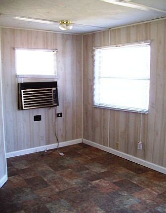 Dining area of eat-in kitchen