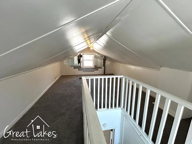 19323 Kenosha St — Photo 14