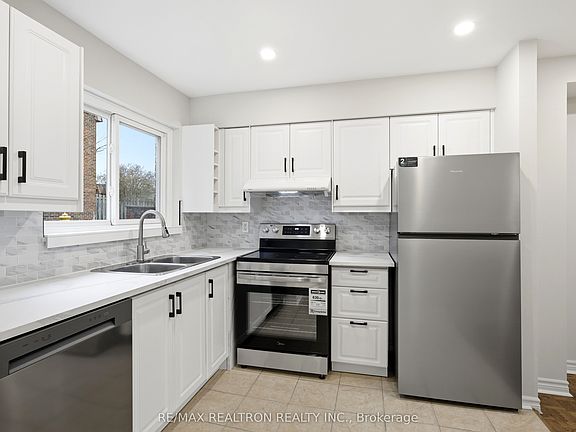 2nd image of 57 Godstone Rd #112