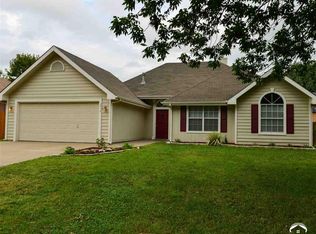 2804 Kensington Rd, Lawrence, KS 66046