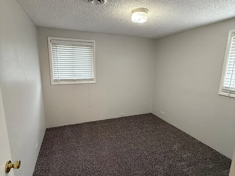 3101 S Fox St — Photo 9