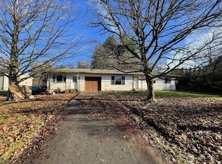 201 7th St, Morton, WA 98356