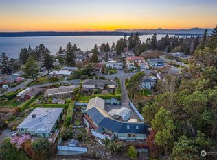 11922 28th Ave SW, Seattle, WA 98146