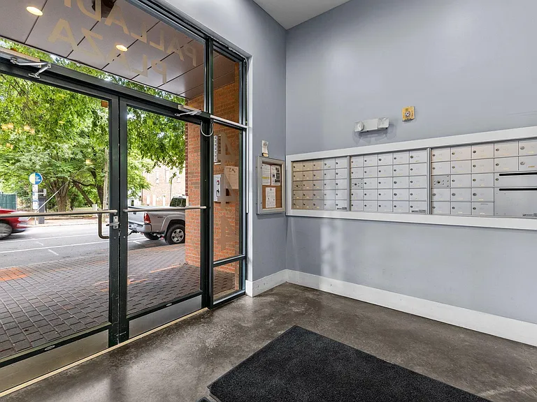 444 Blount St #205 — Photo 37