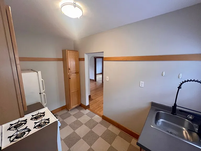 2210 N Booth St — Photo 7
