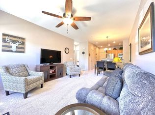 2405 Quarter Horse Trl #135, Overgaard, AZ 85933