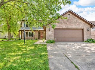 6329 Whitaker Farms Dr, Indianapolis, IN 46237